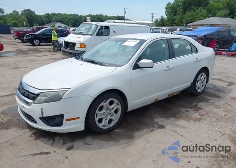 2010 Ford Fusion Se z USA, uszkodzony, nr VIN 3FAHP0HA3AR133645